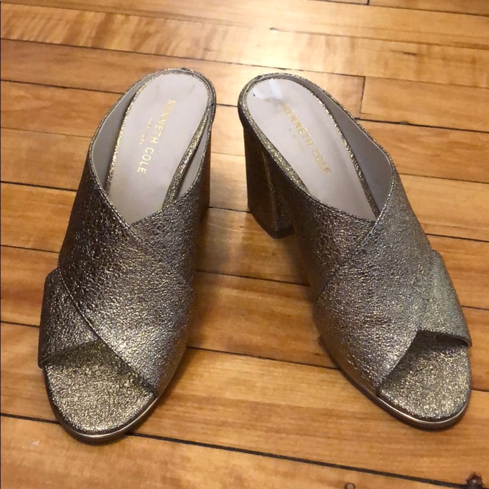 Kenneth Cole Sandals